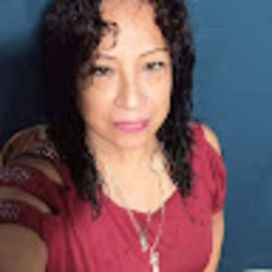 Meet your Posher, Leonor